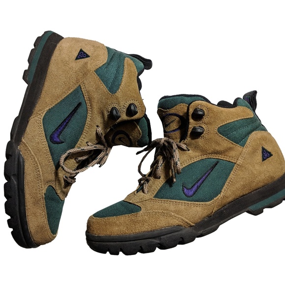 Men's Nike ACG Hiking Boots Men's Nike ACG Hiking Boots